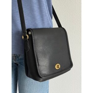 Vintage Coach Legacy Companion Flap Bag Black Leather Brass Turnlock L9N-9071